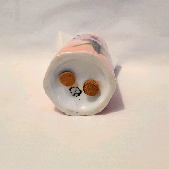 Unique Vintage Salt & Pepper Shaker Combo Japan ONE PIECE Porcelain SUPER CUTE - Picture 14 of 16